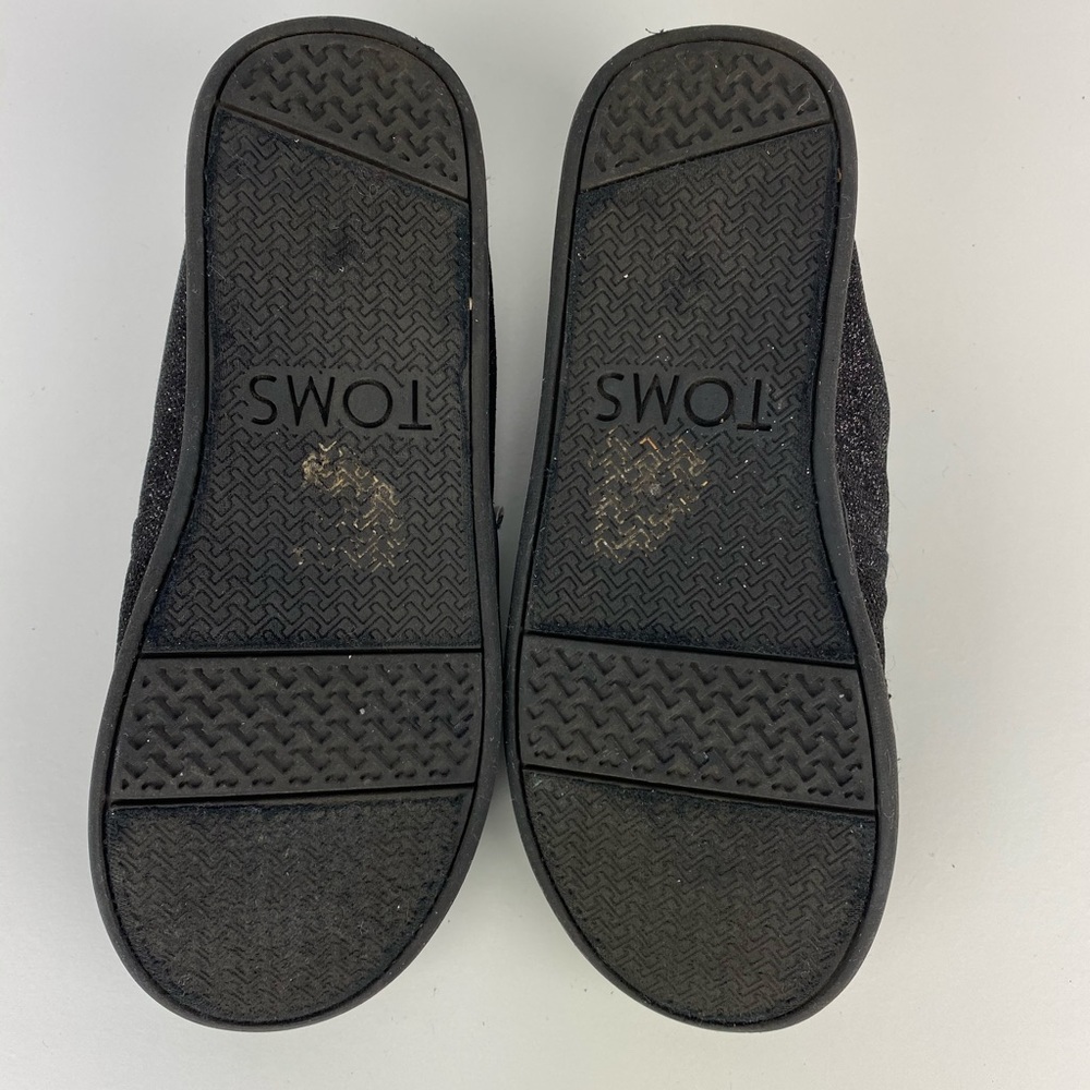 TOMS-Excellent Condition - Picture 5 of 7